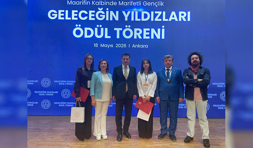 Geleceğin Yıldızları Ödüllerini Aldın