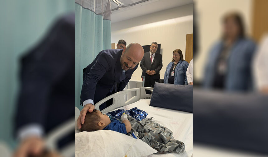Halil Nacar, Şifa Bekleyen Hastalarla Bayramlaştı 3