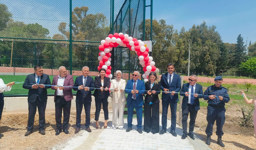 Kurtkulağı Orhan Ekinci İlkokulu Ve Ortaokulu’na Kazandırılan Halı Saha Törenle Açıldı 2