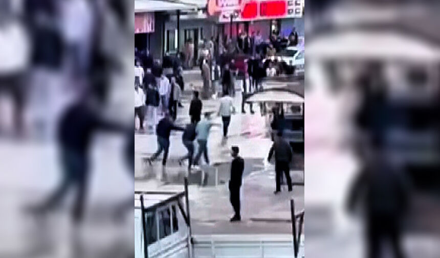 Mahalle Kavgasına Silahlı Müdahale!