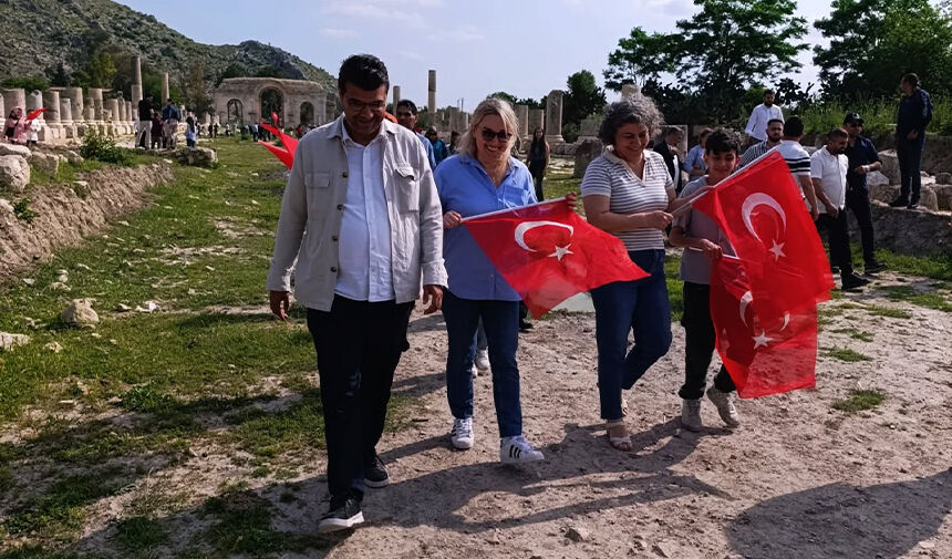 Nihal Ağca Anavarza’da Gençlerle Coştu 19 Mayıs’ta Birlik Mesajı Verdi 2 6