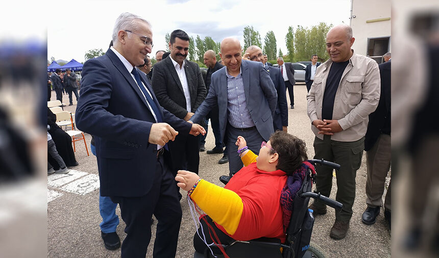 Özel Öğrencilerden Anlamlı Kutlama 2