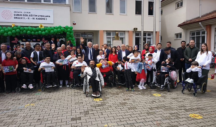 Özel Öğrencilerden Anlamlı Kutlama 3