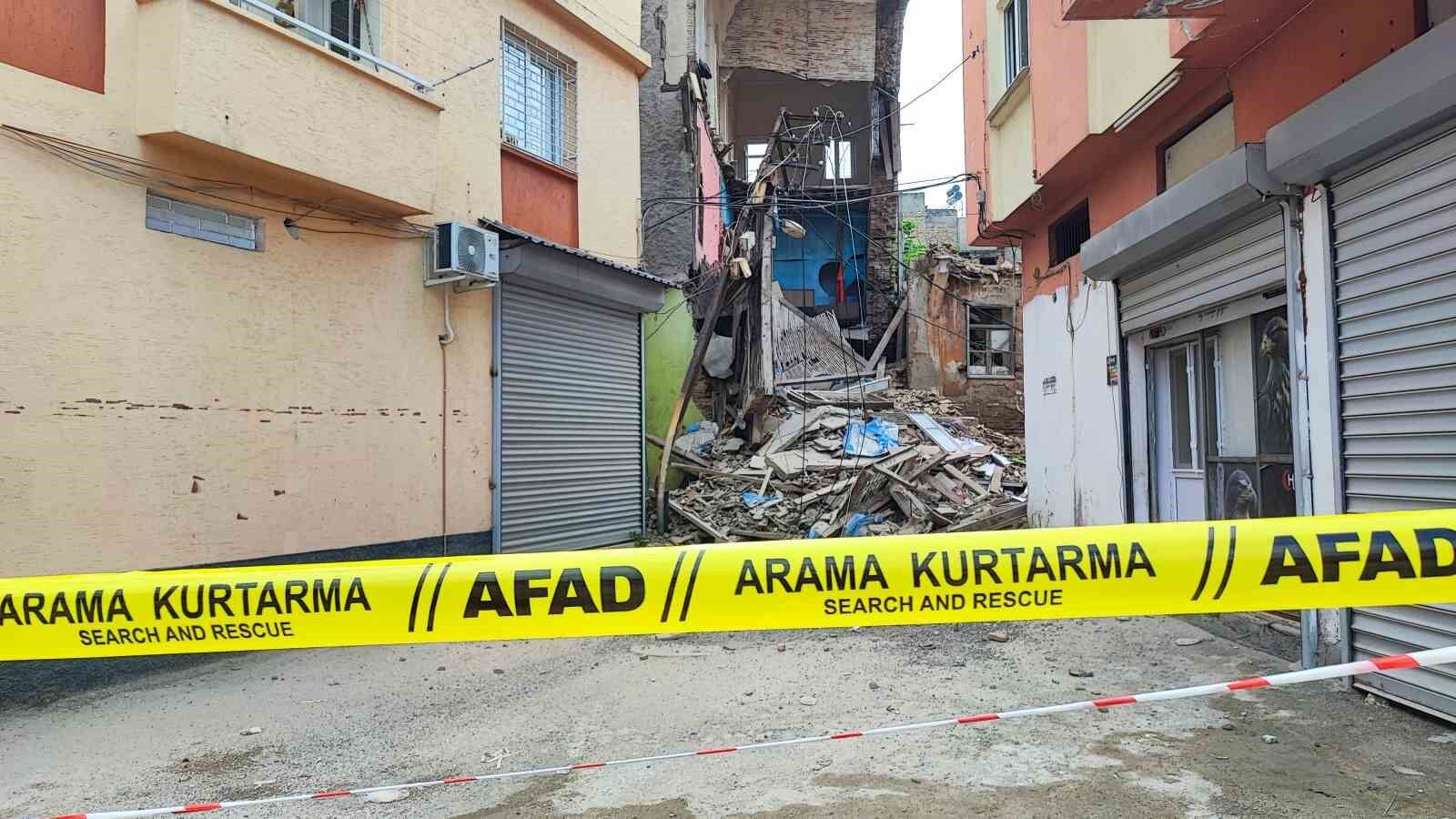 Sağanak ve Deprem Sonrası Korkutan Çöküş!