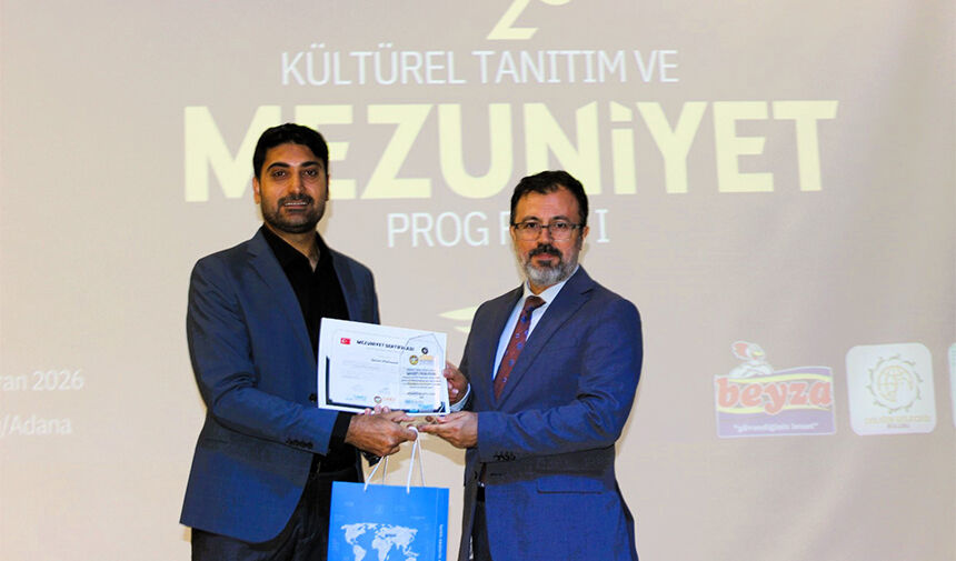 Adana'da Uluslararası Öğrencilerin Duygu Dolu Mezuniyeti 2