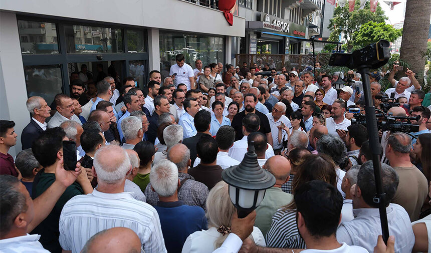 C H P Adana’da Kriz Büyüyor Tanburoğlu “ Görevimizin Başındayız” Dedi 2