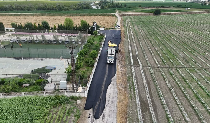 Ceyhan Belediyesi Harekete Geçti, Okul Yolunu Baştan Sona Yeniledi 2