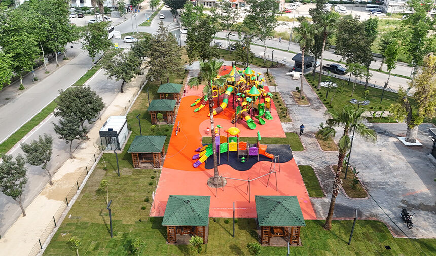 Ceyhan’da Karne Hediyesi Gibi Açılış! Yeni Park Kapılarını Açıyor 3