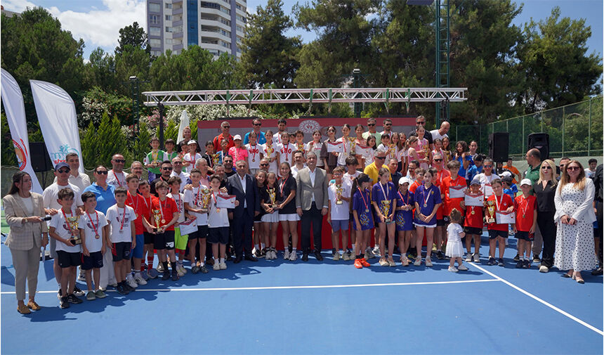 Okul Sporları Tenis Türkiye Birinciliği Tamamlandı 4