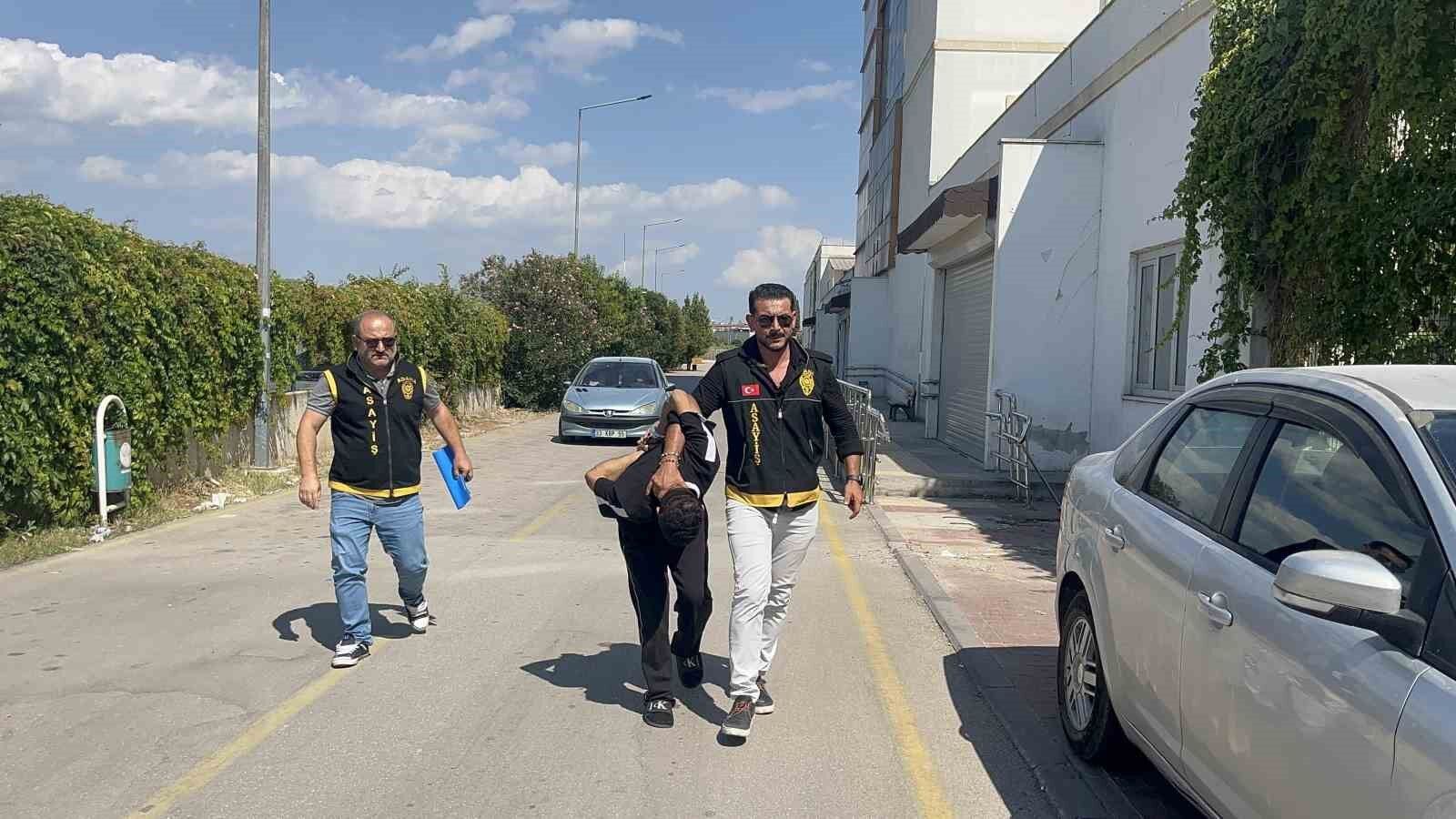 3 Kişiyi Öldürdüğü İddia Edilen Şüpheli Hakim Karşısına Çıktı!