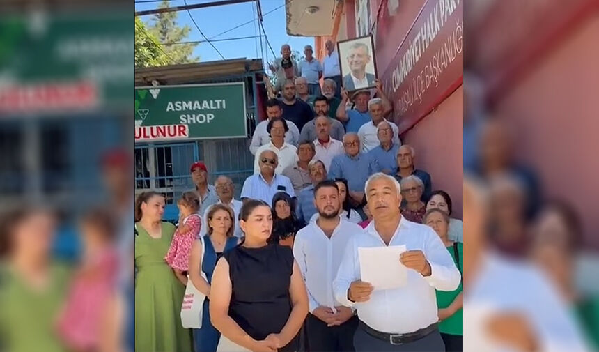 CHP'de Adana'da Peş Peşe İstifalar