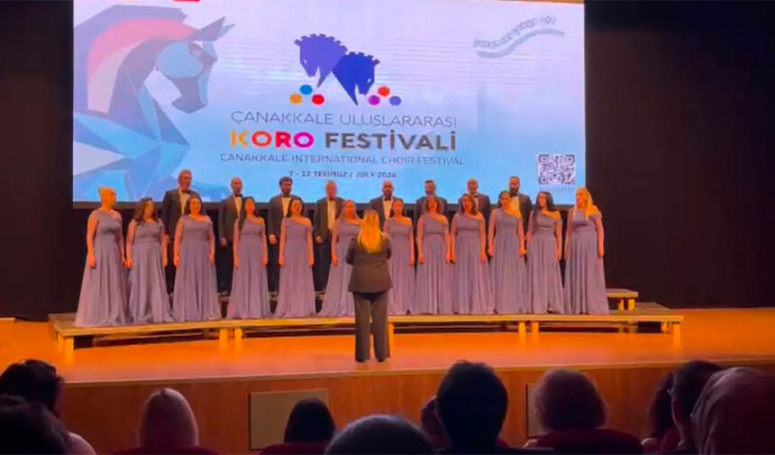 Çokfonik Koro Çanakkale'den Ödüllerle Dönüyor