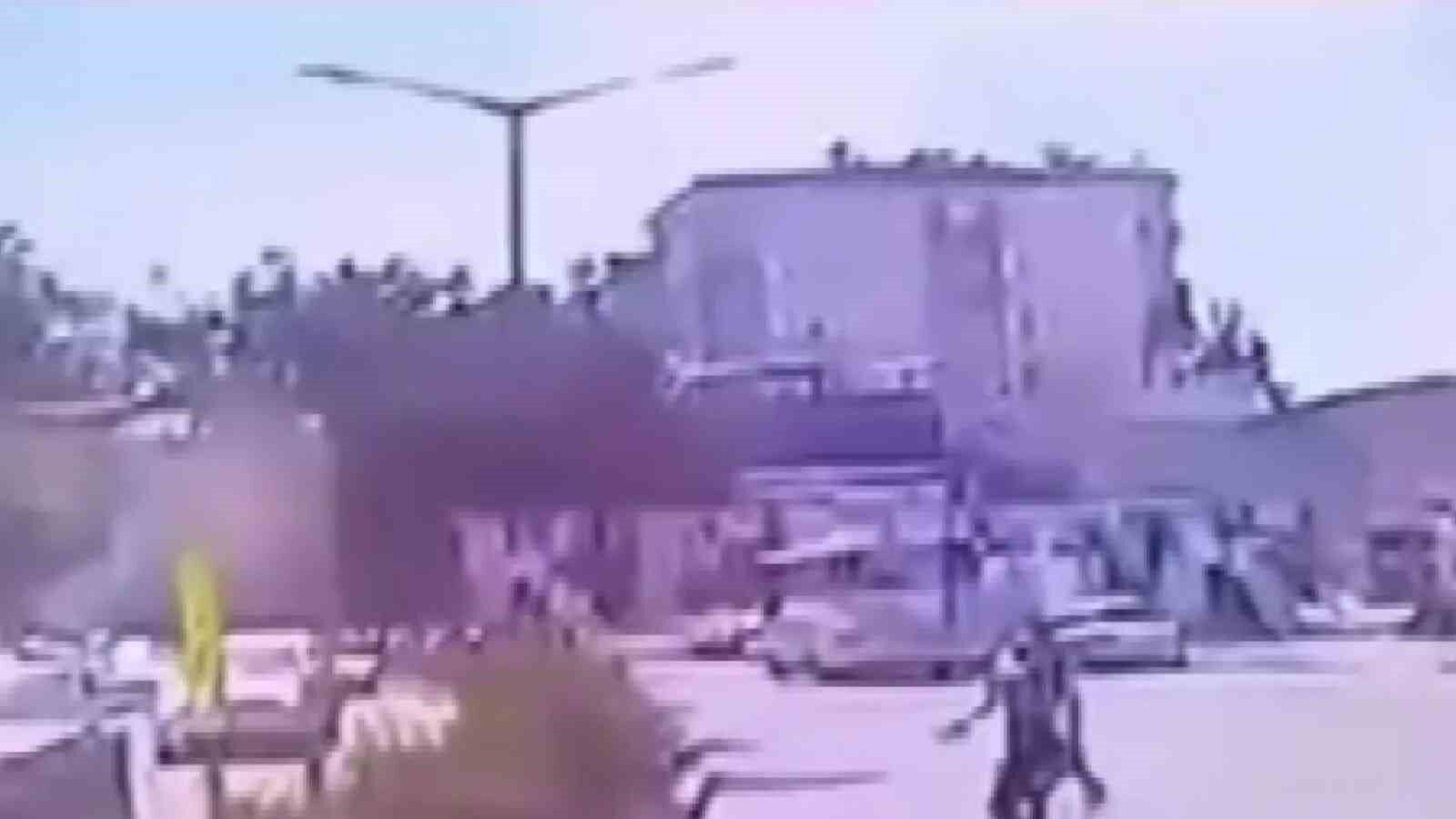 Adana'da Kahreden Kaza! 23 Yaşındaki Genç Kadının Son Anları Kamerada