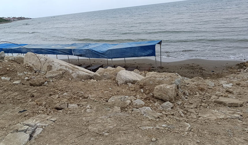 Karataş’ta, Denize Sıfır Kaçak İnşaat Skandalı! 4