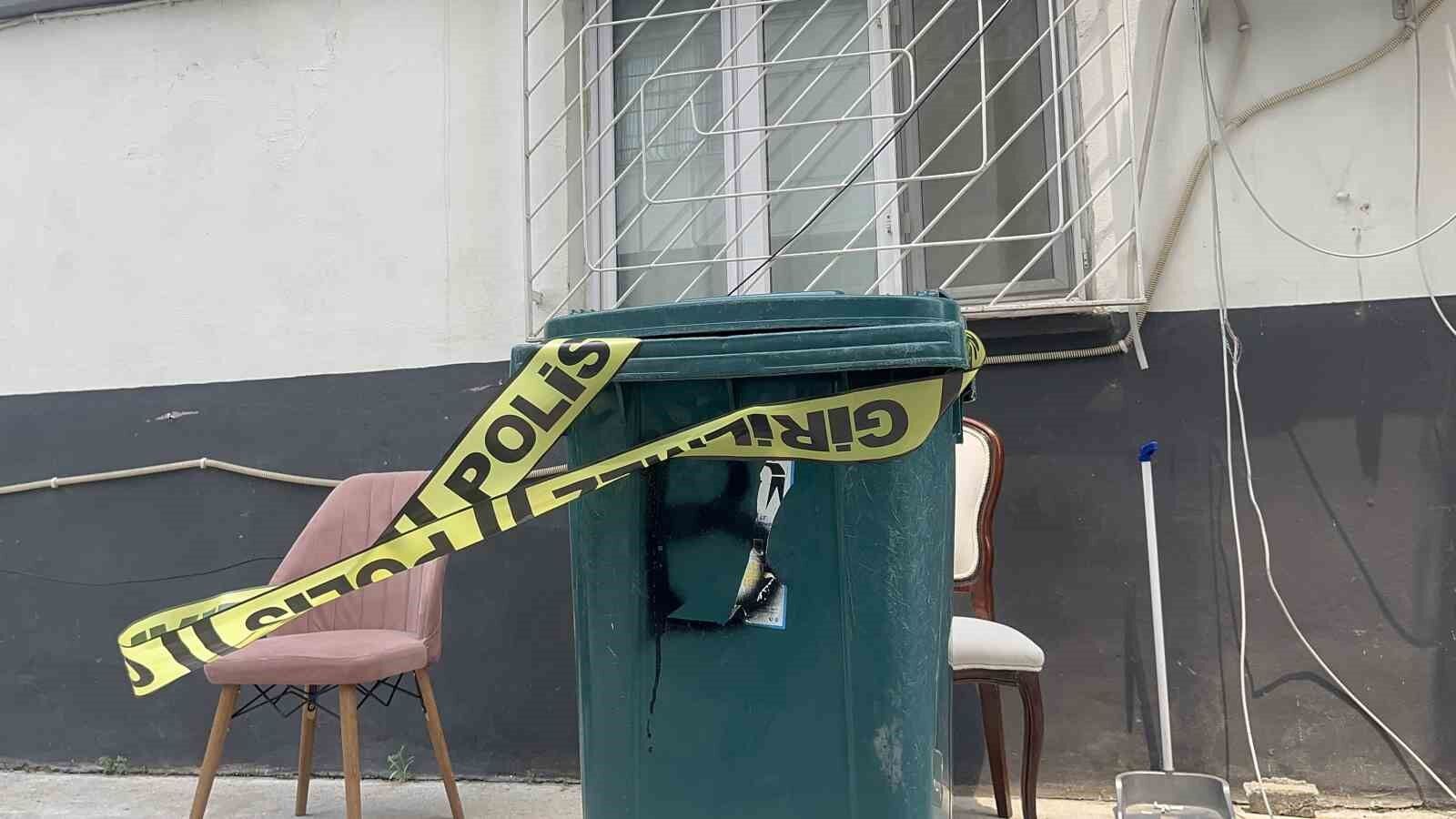 Çukurova’da Dehşet Dolu Anlar! Kadın Kanlar İçinde Yere Yığıldı