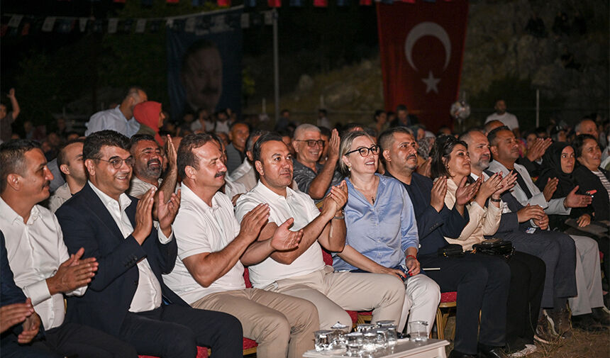 Yavuz Ağıralioğlu'ndan Adana'da Dikkat Çeken Çıkış! 2
