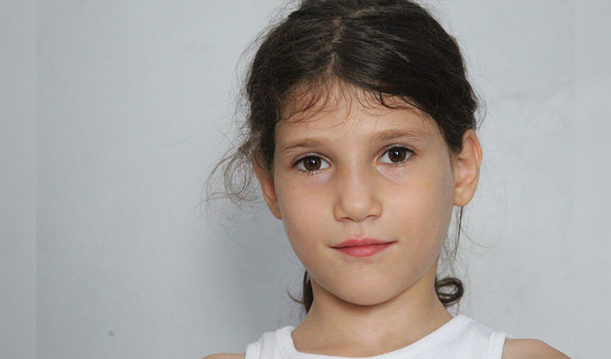 Biyonik Kulağı Kırıldı; Sessizliğe Mahkum Oldu 55