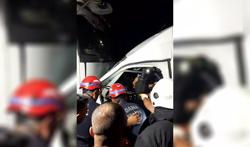 Eve Dönüş Yolunda Facia 1 Ölü, 14 Yaralı Haberi 4