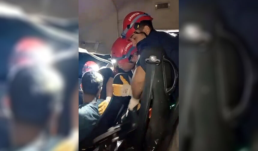 Eve Dönüş Yolunda Facia 1 Ölü, 14 Yaralı Haberi 5