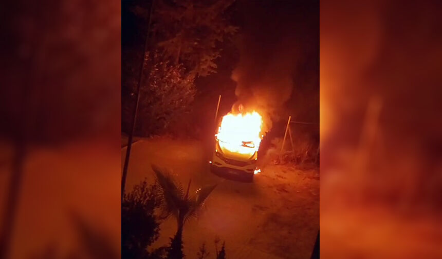 Önce Aracını; Sonra Villasını Yakıp Öldü!