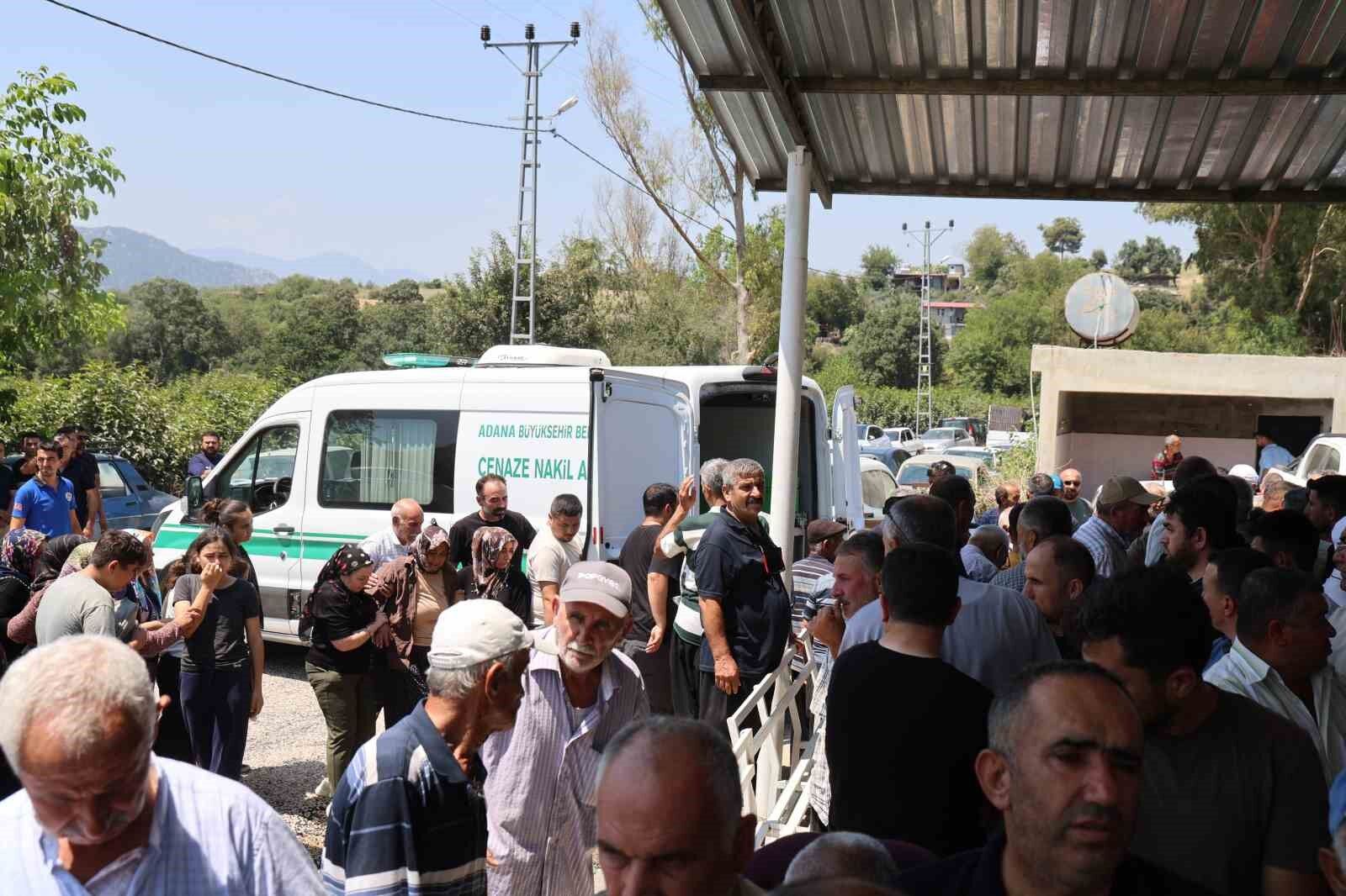 Adana'da Acı Kayıp! Traktör Kazasında Yaralanan Muhtar Yaşam Mücadelesini Kaybetti
