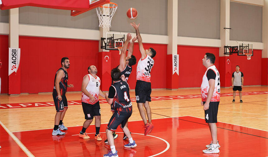 A O S B Basketbol Turnuvası’nda Şampiyon A B C O 5