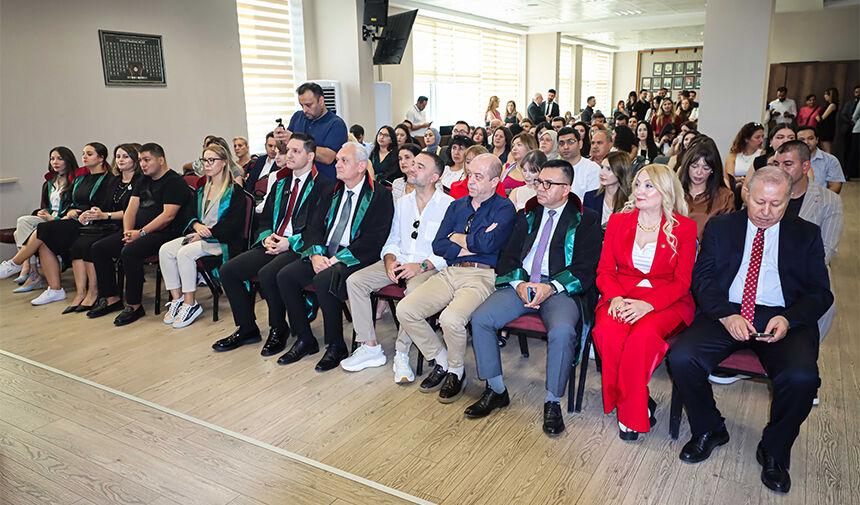 Adana Barosu’nda Emek Veren Avukatlara Anlamlı Jest! 4
