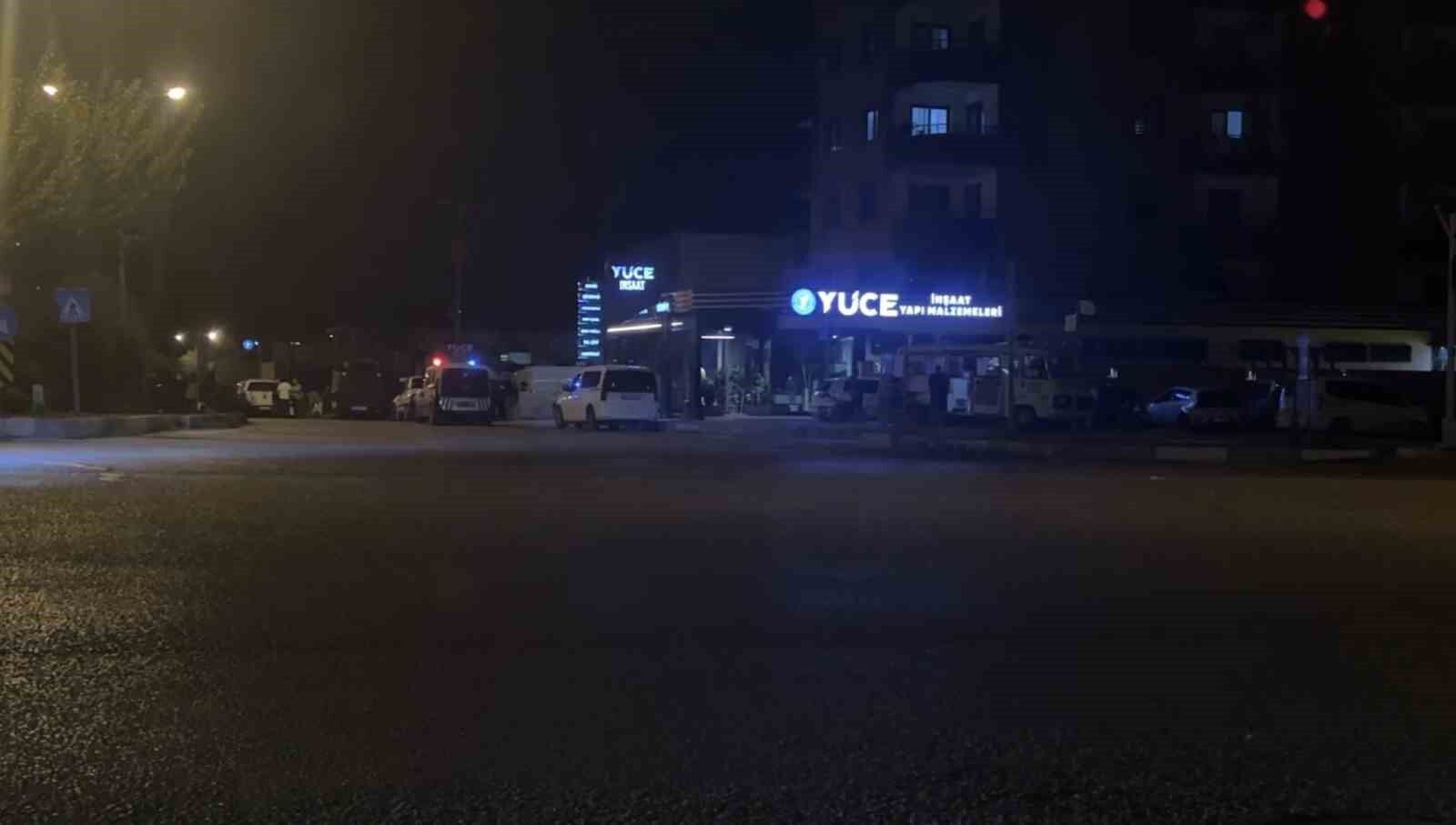 Adana’da Daha Önce Kurşunlanan İş Yerine Bu Kez Molotoflu Saldırı