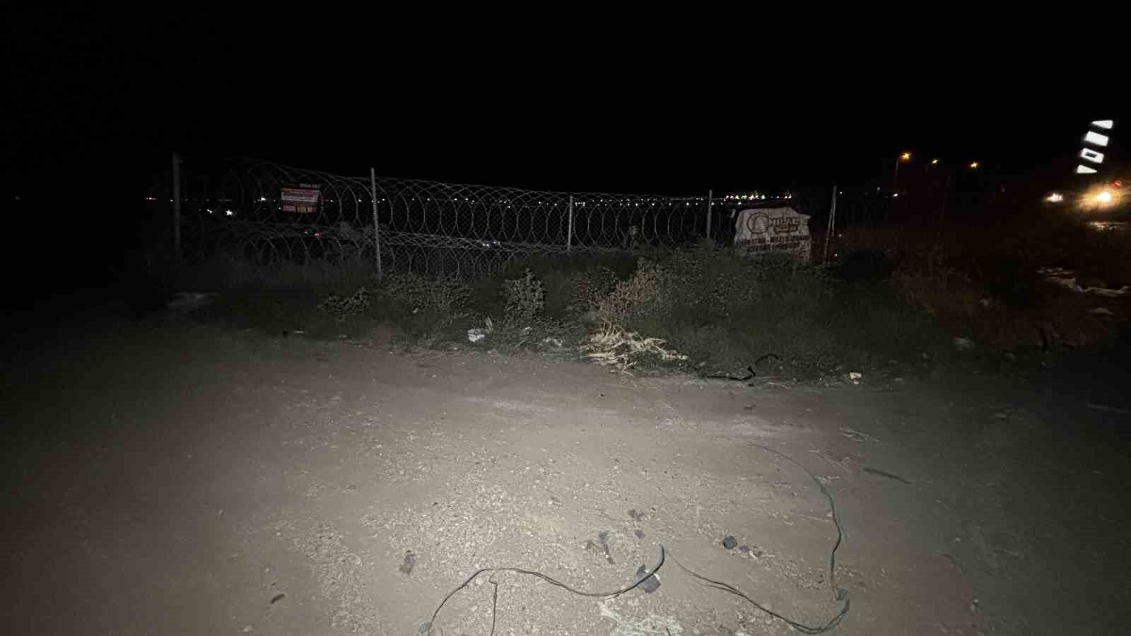 Adana’da Otoyol Kenarında Dehşet!