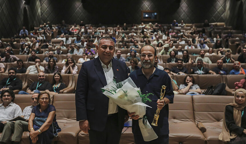 Altın Koza’da Dünya Sinemasının Usta İsmine Büyük Onur! 2