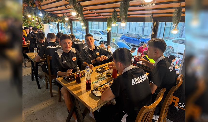 Adanaspor’da İlk Puan Sevinci Moral Yemeğiyle Taçlandı! 3