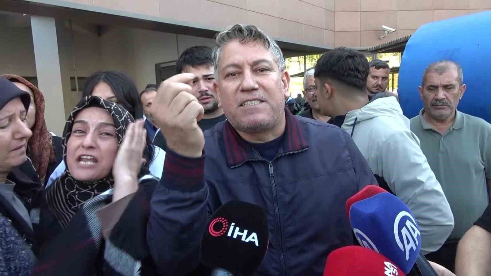 Kasada Otururken Başından Vuruldu!