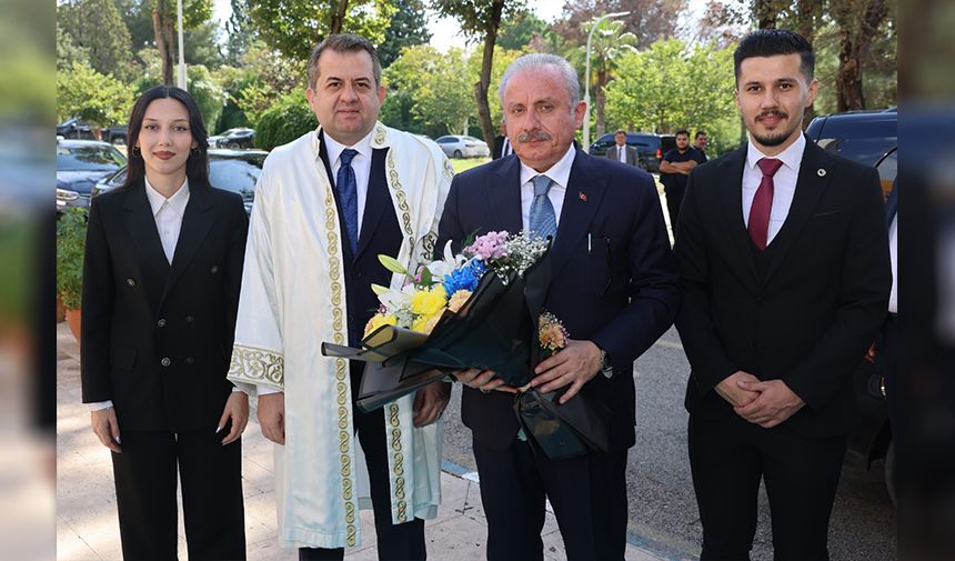 Çukurova Üniversitesinde 2026 2027 Akademik Yılı Açılış Töreni Gerçekleştirildi 7