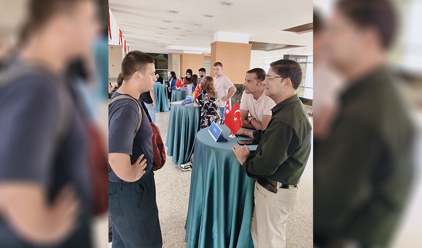 Çukurova Üniversitesinde Erasmus Günleri Başladı 3