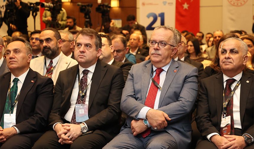 Çukurova Üniversitesine Türkiye Yeterlilikler Çerçevesi Logo Kullanım Hakkı 3
