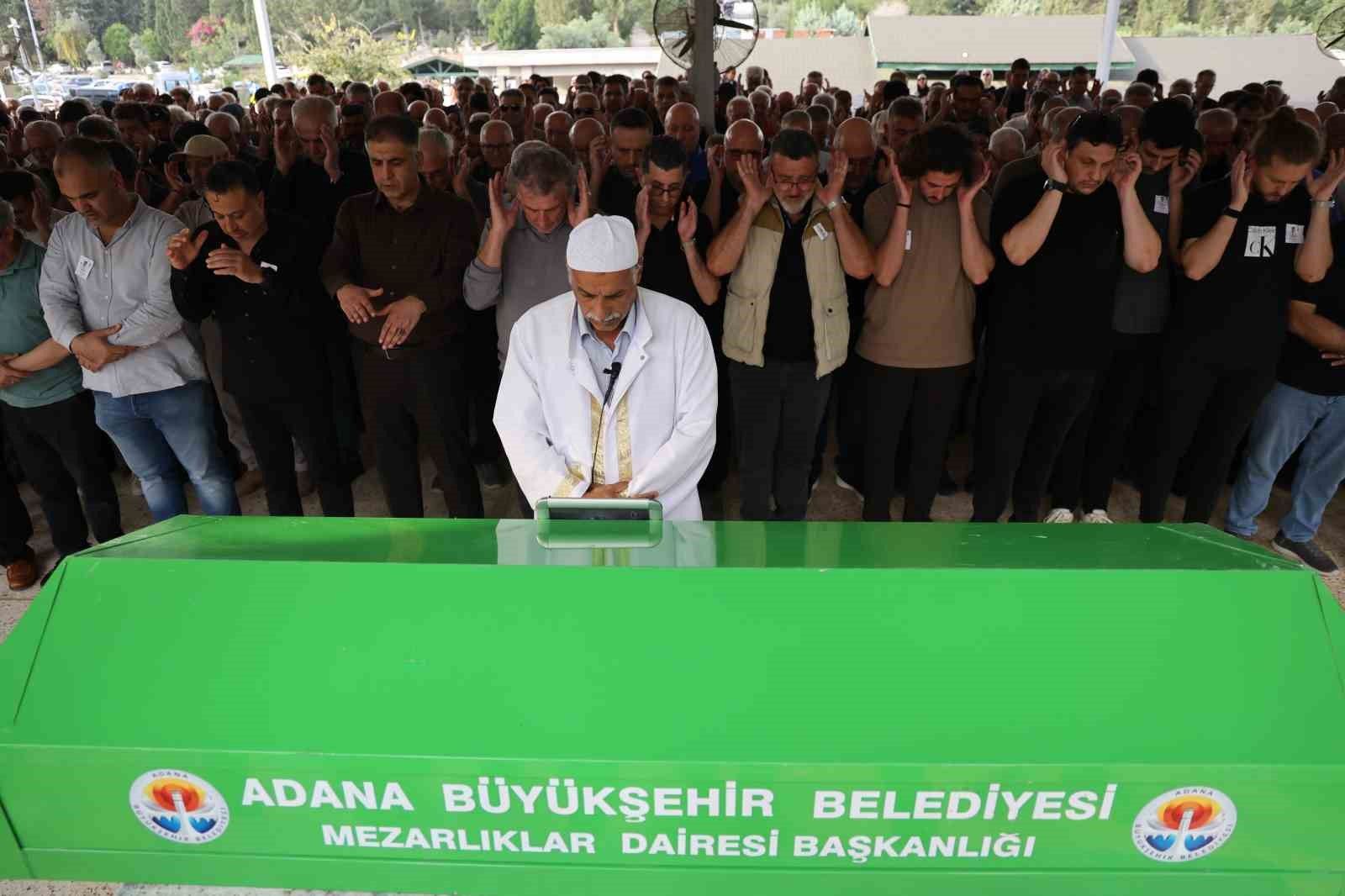 Tekne Faciasında Hayatını Kaybeden Doktor Adana’da Gözyaşlarıyla Uğurlandı